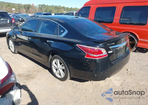 2013 Nissan Altima 2.5 z USA, uszkodzony, nr VIN 1N4AL3AP7DN464734